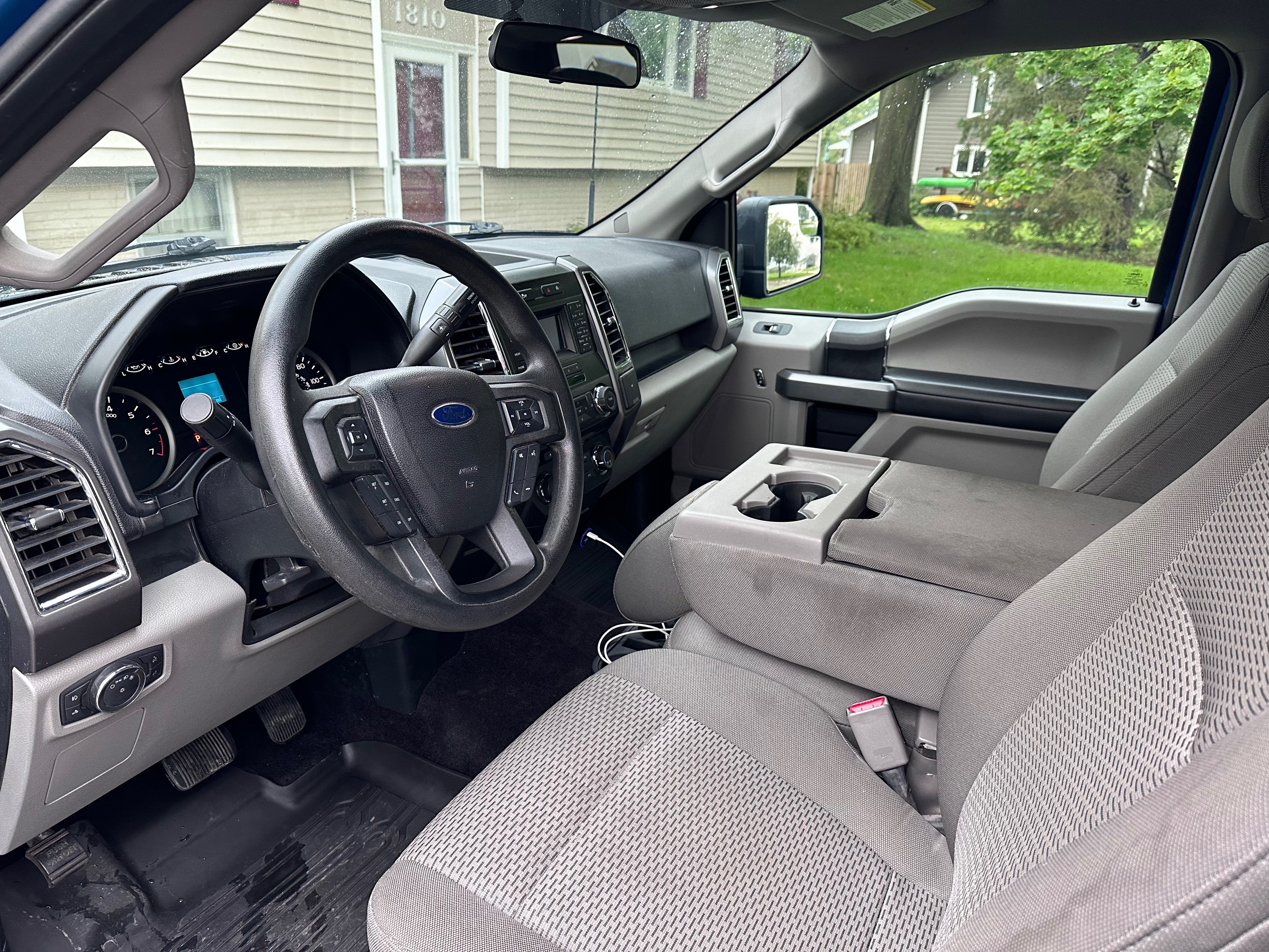 Used 2015 Ford F150 XLT AWD/4WD image 11