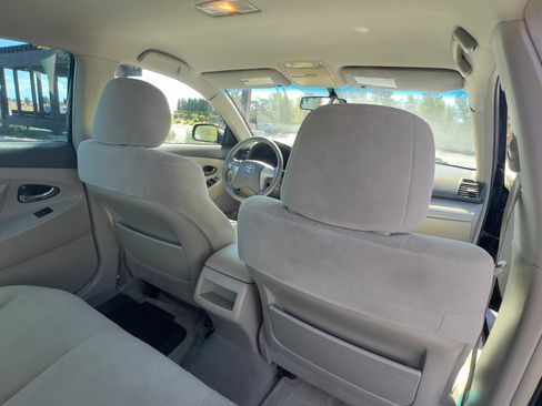Used 2009 Toyota Camry LE image 17