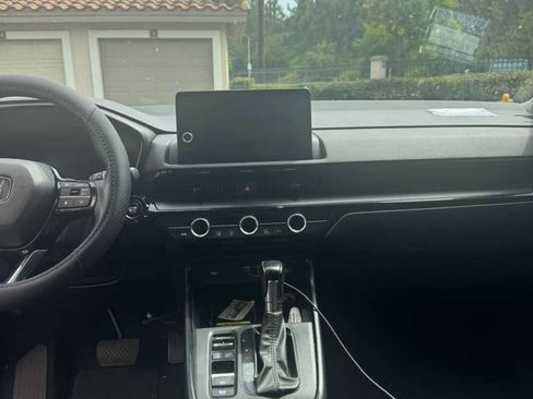 Used 2023 Honda CR-V EX-L image 5