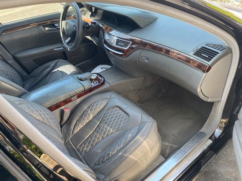 Used 2007 Mercedes-Benz S 550 4MATIC image 6