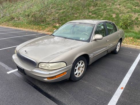 Used 2001 Buick Park Avenue w/ Prestige Pkg image 1