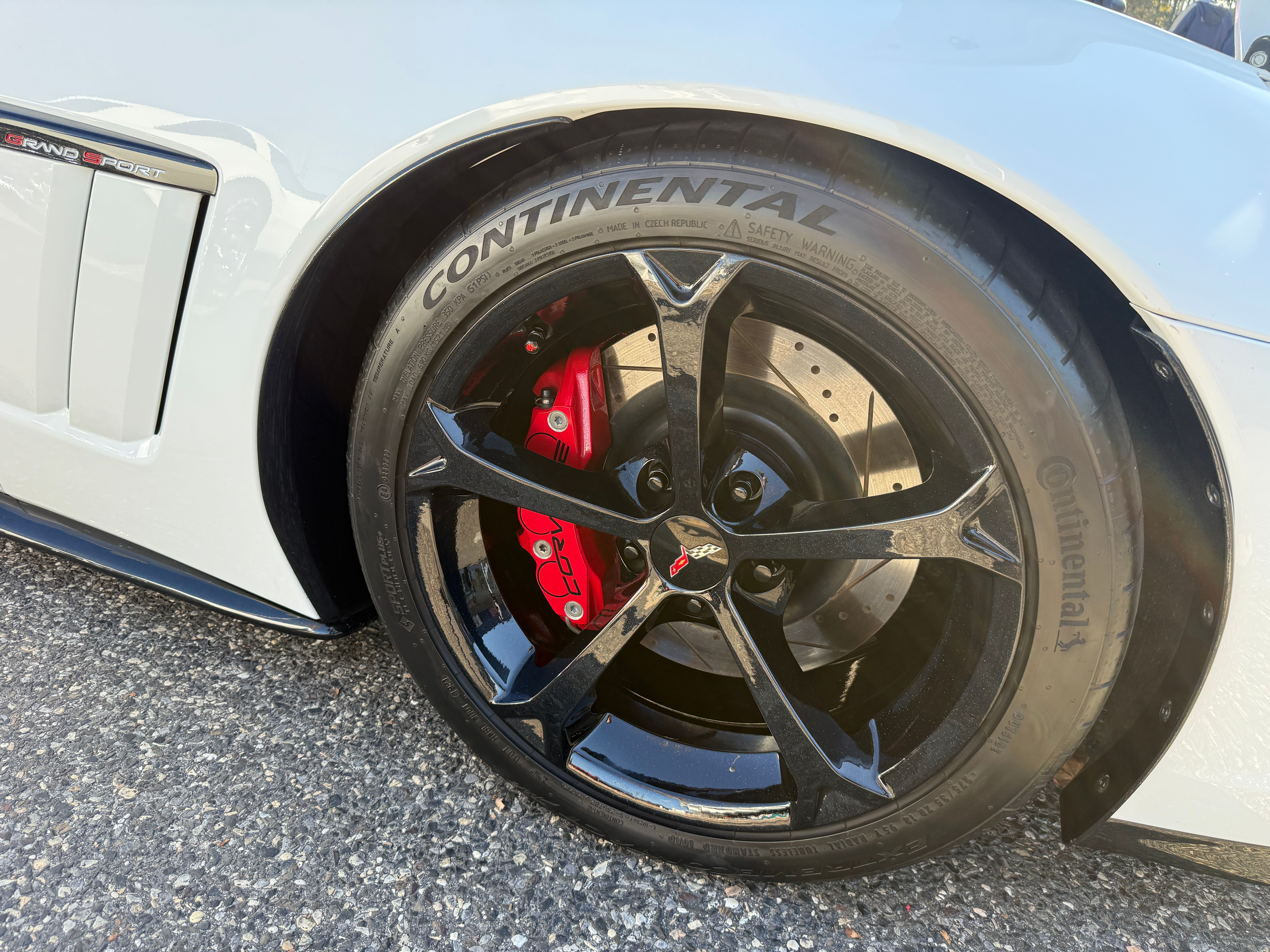 Used 2013 Chevrolet Corvette Grand Sport w/ 2LT Preferred Equipment Group RWD image 29