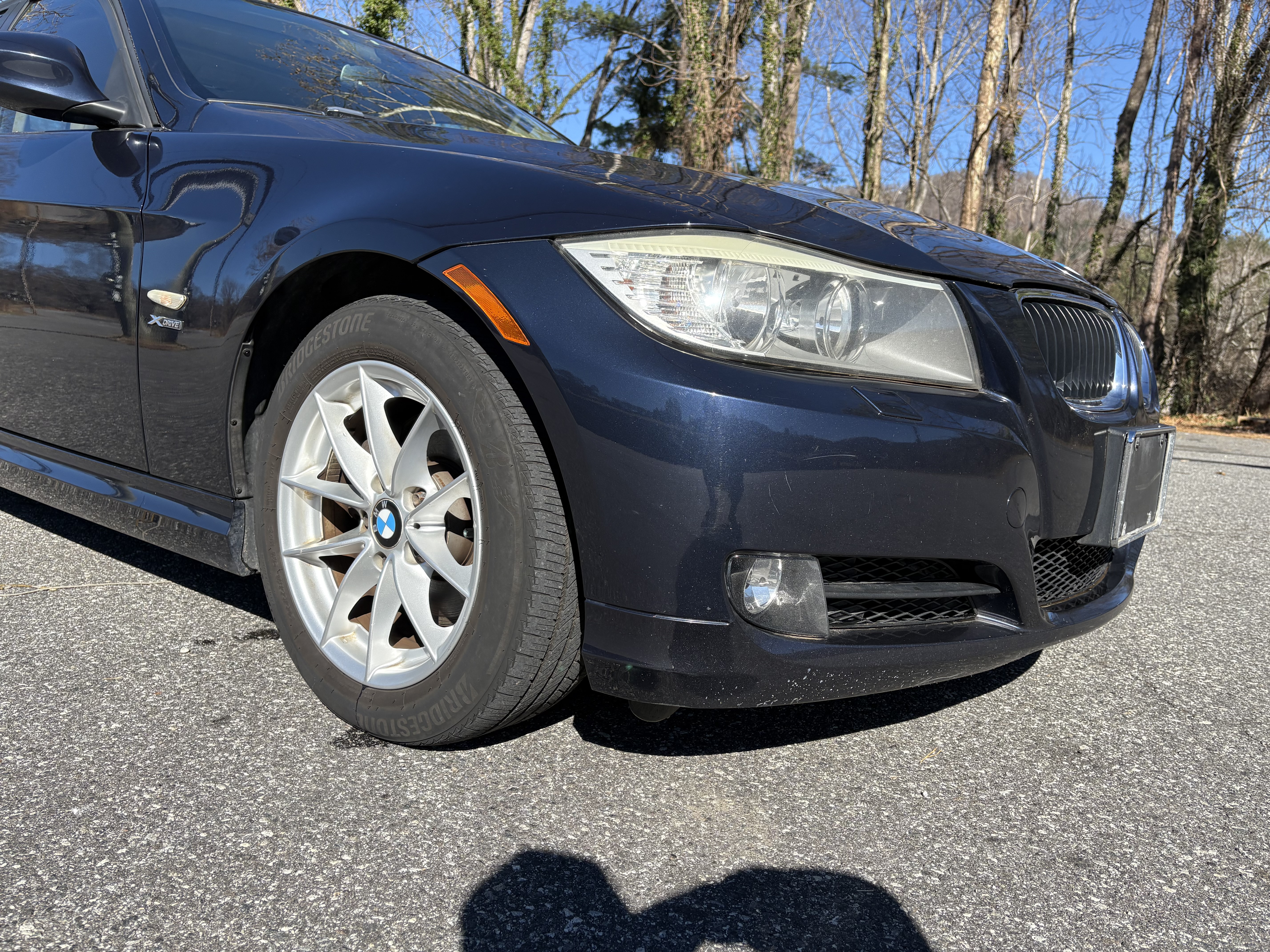 Used 2010 BMW 328i xDrive Sedan AWD/4WD image 2