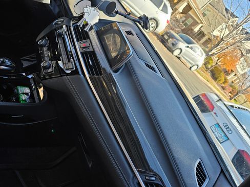 Used 2018 BMW X2 xDrive28i w/ M SportX Package image 6