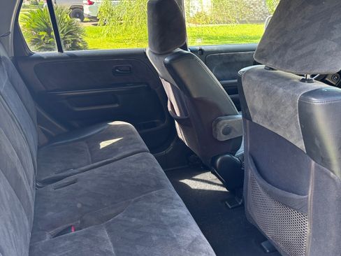 Used 2002 Honda CR-V EX image 8
