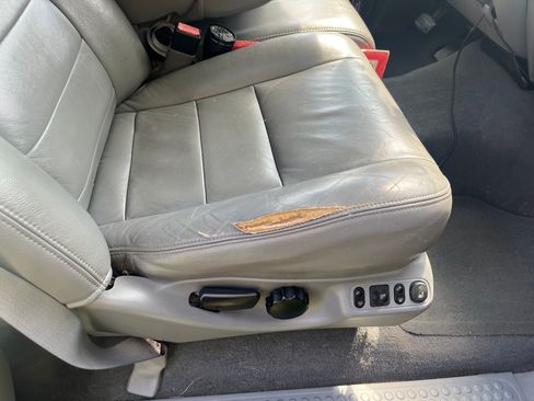 Used 2005 Ford F250 Lariat AWD/4WD image 24