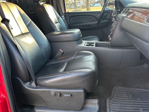 Used 2008 Chevrolet Silverado 2500 LTZ w/ Suspension Package, Off-Road image 12