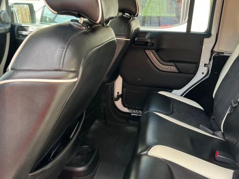 Used 2017 Jeep Wrangler Unlimited Sport w/ Quick Order Package 24S image 13