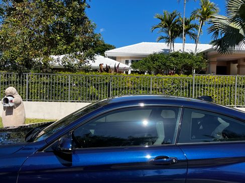 Used 2016 BMW M4 Coupe image 4