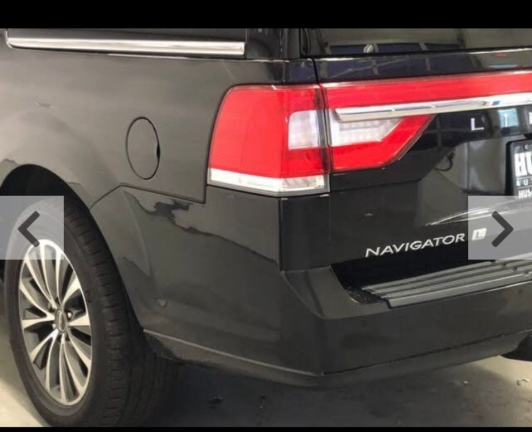 Used 2017 Lincoln Navigator L Select RWD image 18