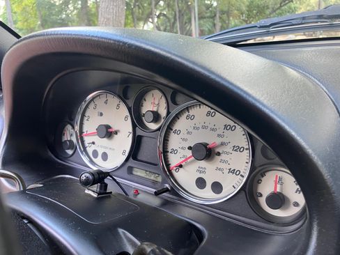 Used 2002 MAZDA MX-5 Miata LS image 13