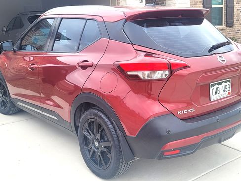 Used 2020 Nissan Kicks SR w/ SR Premium Package image 4