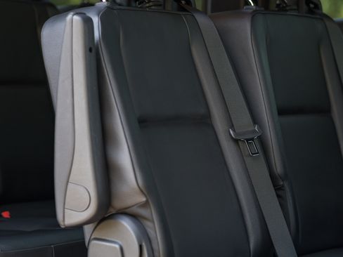 Used 2023 Mercedes-Benz Sprinter 2500 image 9