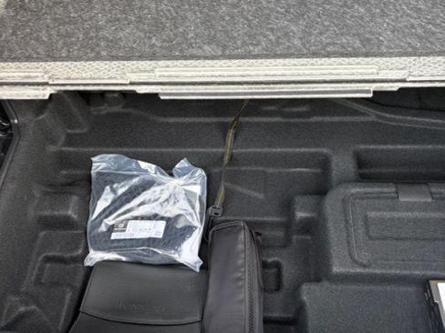 Used 2019 Mercedes-Benz GLC 300 4MATIC Coupe image 12