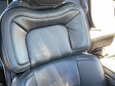 Used 2018 Lincoln Navigator Reserve w/ Technology Package image 22