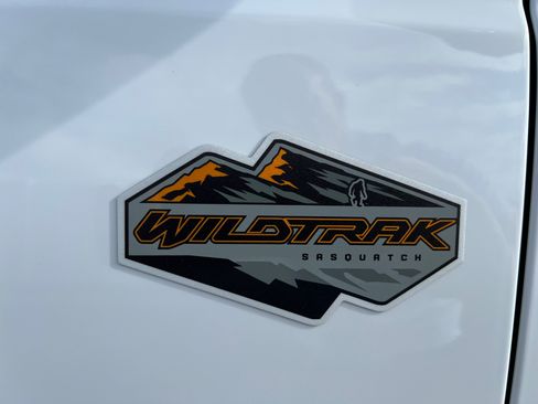 Used 2024 Ford Bronco Wildtrak image 12