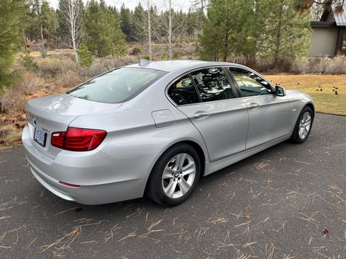 Used 2013 BMW 528i xDrive Sedan image 4
