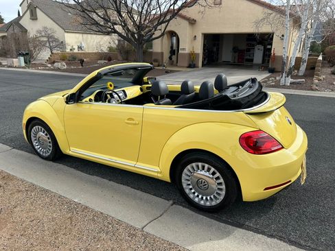 Used 2015 Volkswagen Beetle 1.8T image 6