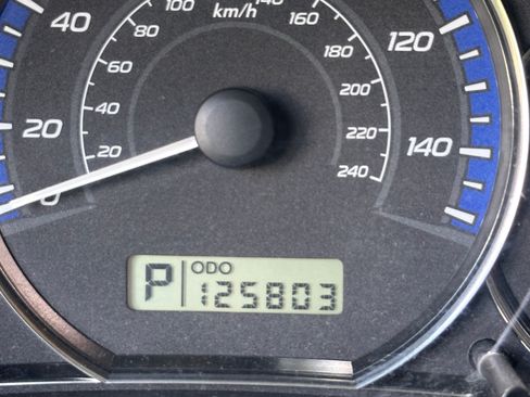 Used 2010 Subaru Forester 2.5X Limited AWD/4WD image 15