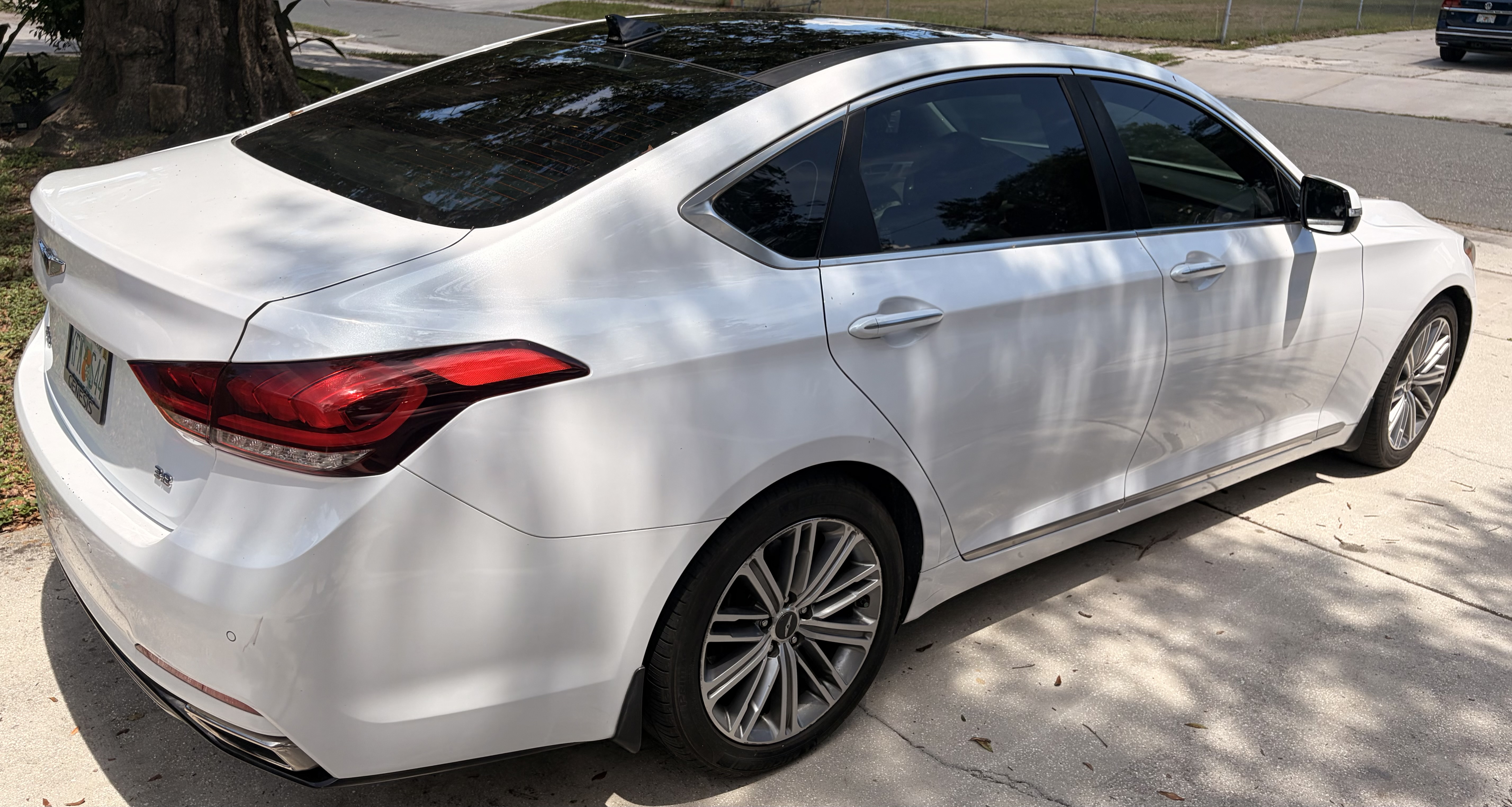 Used 2018 Genesis G80 3.8 w/ Option Group 02 RWD image 4