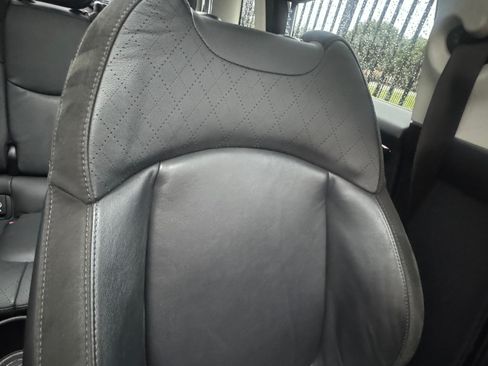 Used 2019 MINI Cooper S FWD image 25