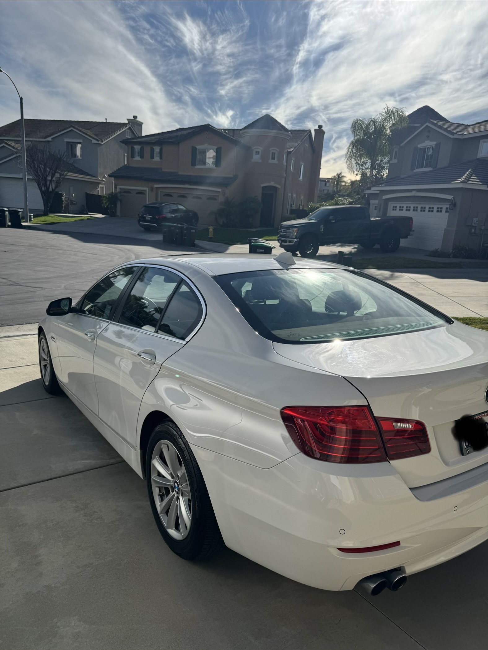 Used 2016 BMW 528i Sedan RWD image 1