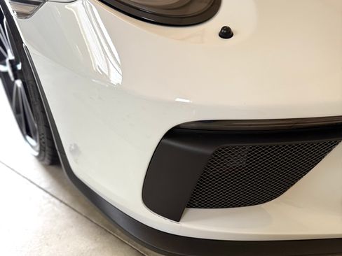 Used 2018 Porsche 911 GT3 image 6