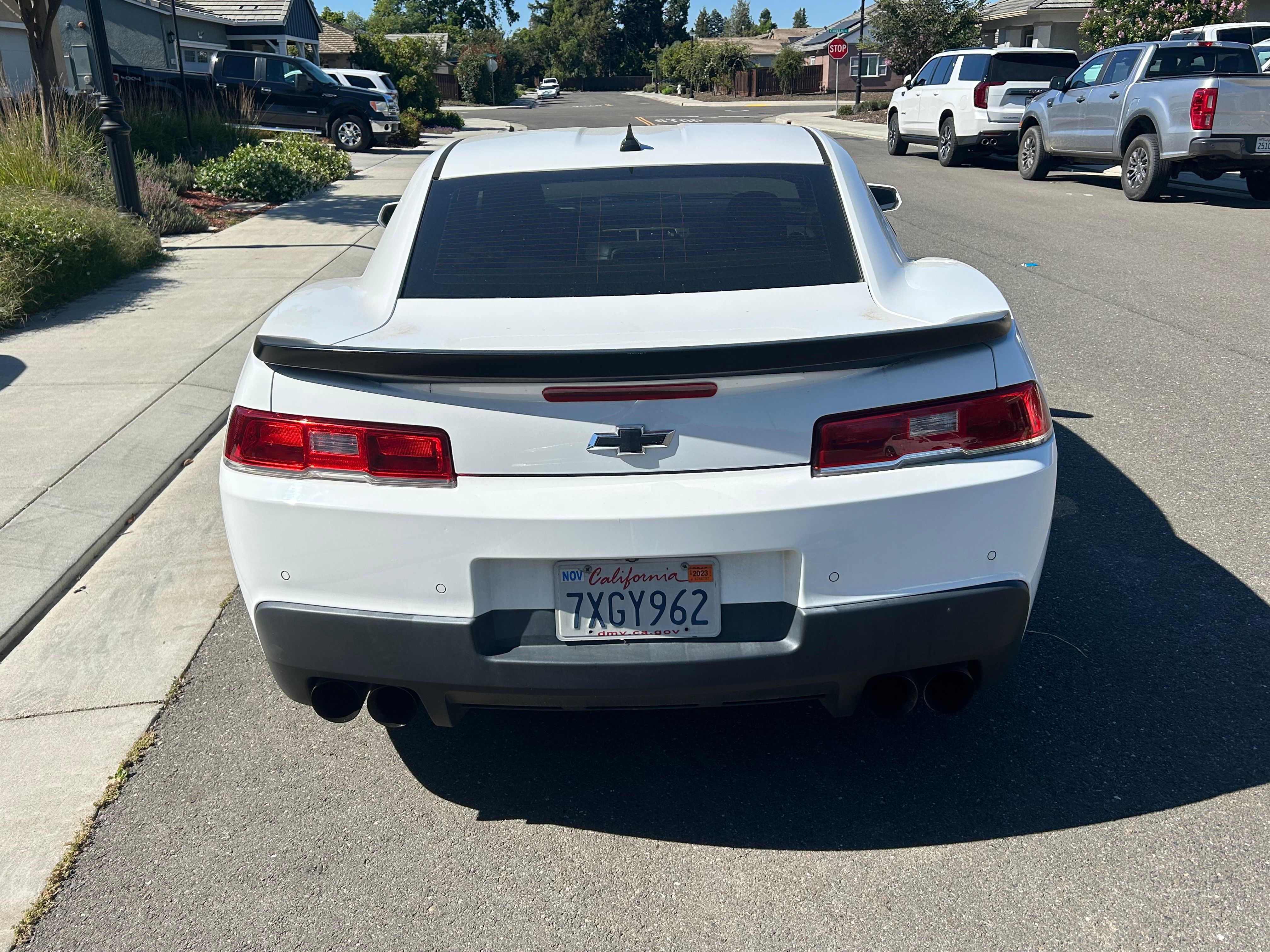 Used 2015 Chevrolet Camaro SS w/ SS Performance Package RWD image 8