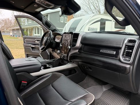 Used 2023 RAM 1500 Laramie image 12