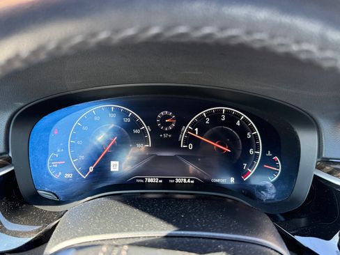 Used 2019 BMW 540i xDrive w/ Executive Package image 7