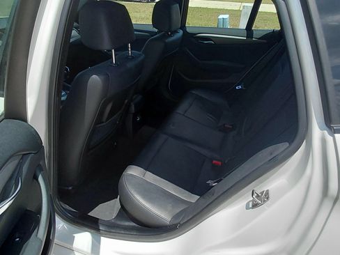 Used 2014 BMW X1 sDrive28i RWD image 9