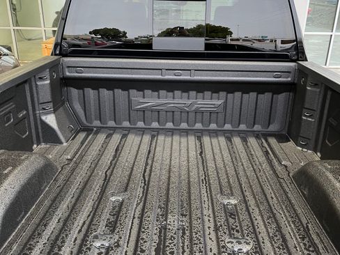 Used 2024 Chevrolet Silverado 2500 ZR2 w/ ZR2 Bison Edition AWD/4WD image 14