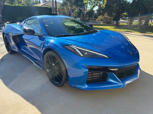 Used 2025 Chevrolet Corvette Z06 image 12