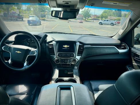 Used 2017 Chevrolet Tahoe LT RWD image 16