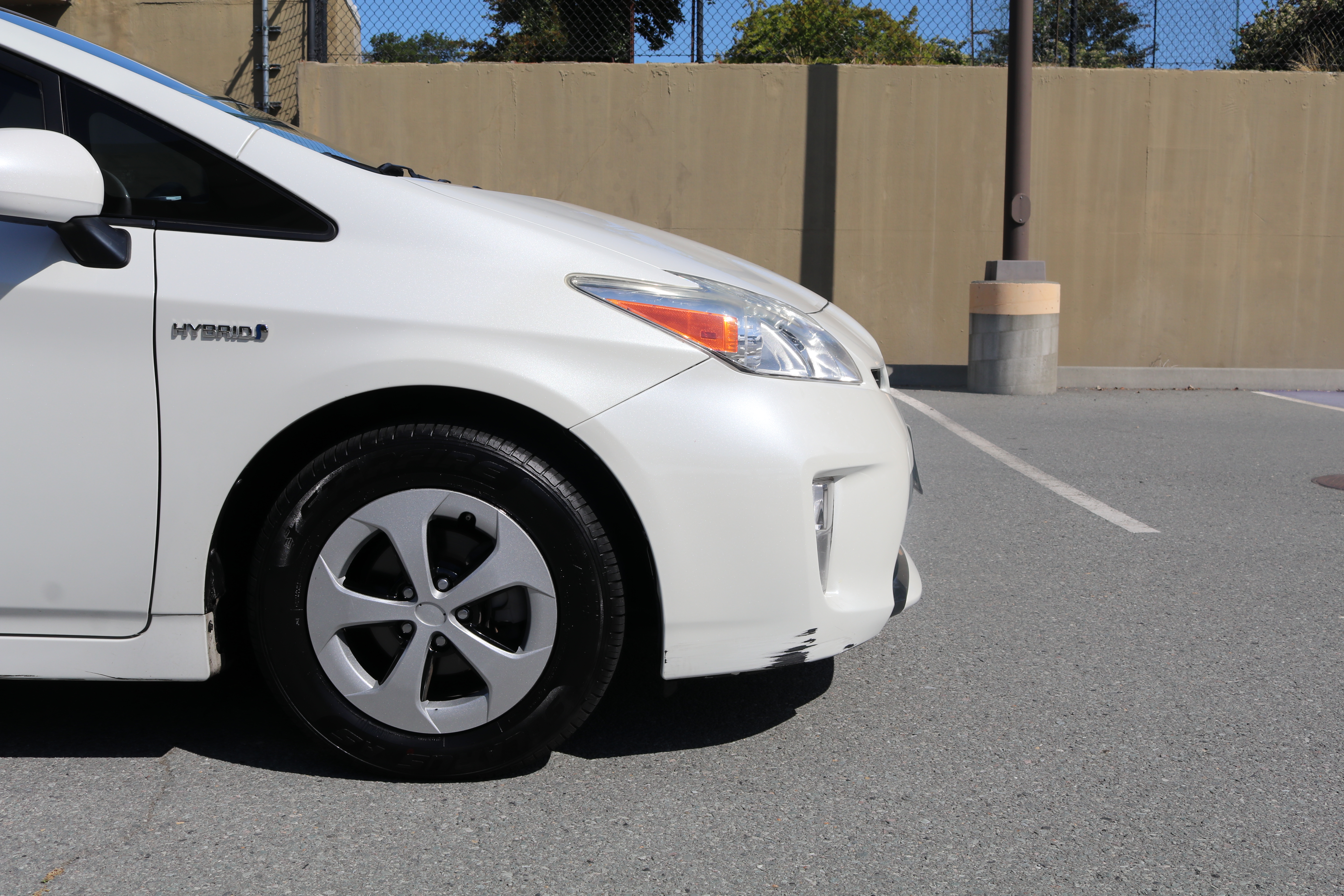 Used 2015 Toyota Prius Four w/ Deluxe Solar Roof Package FWD image 19