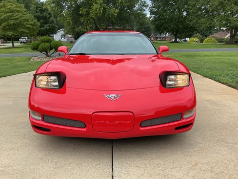 Used 2003 Chevrolet Corvette Z06 w/ Memory Package, 3 Drivers RWD image 24
