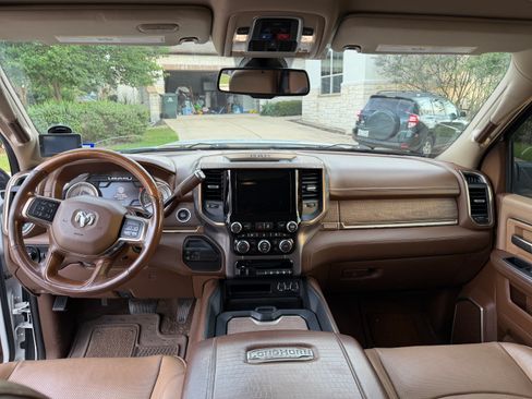 Used 2020 RAM 3500 Limited AWD/4WD image 11
