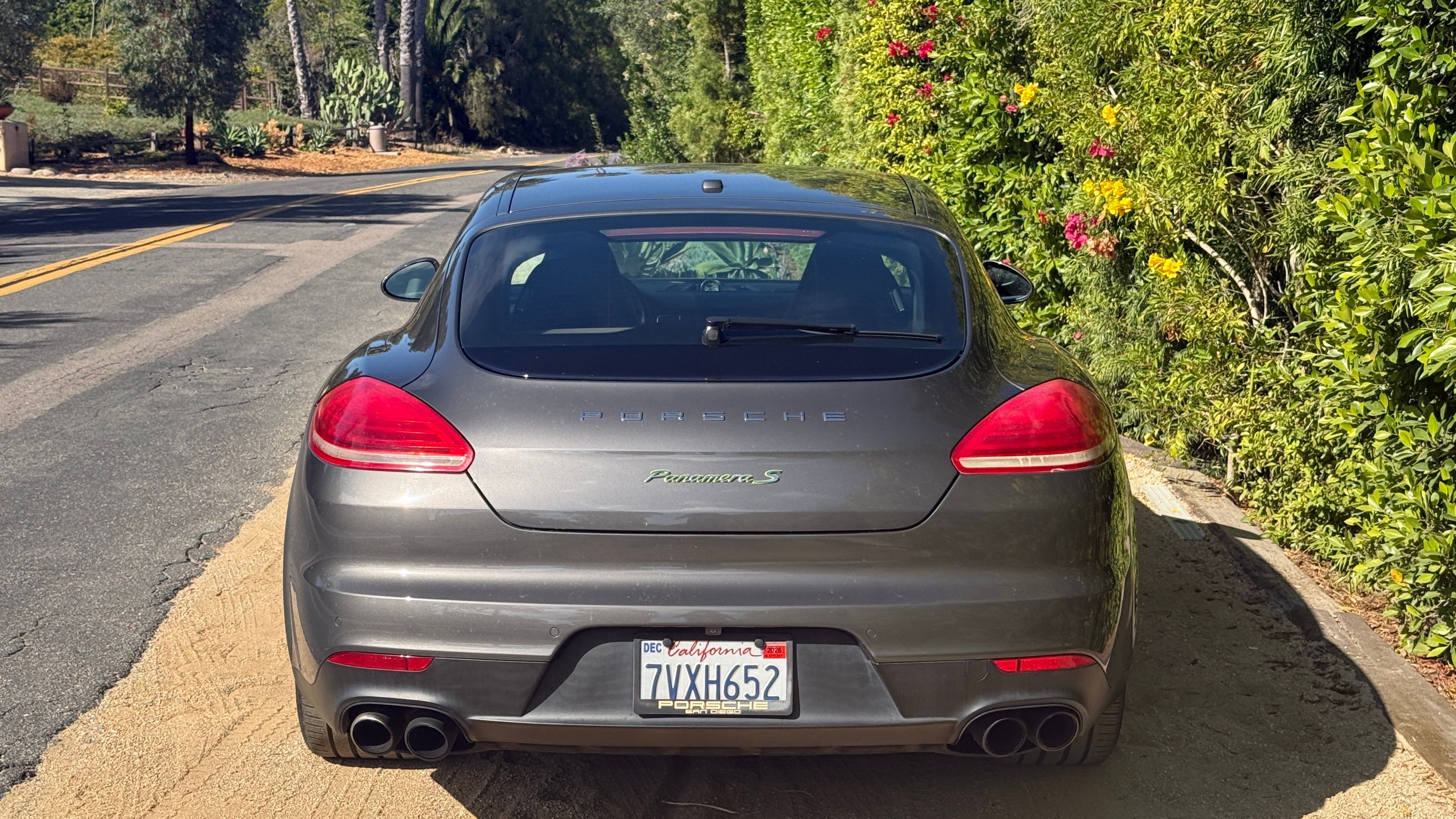 Used 2016 Porsche Panamera S RWD image 4