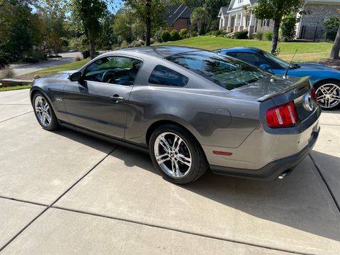 Used 2011 Ford Mustang GT Premium w/ Comfort Pkg image 13
