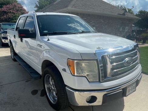 Used 2011 Ford F150 XLT w/ XLT Convenience Pkg image 4