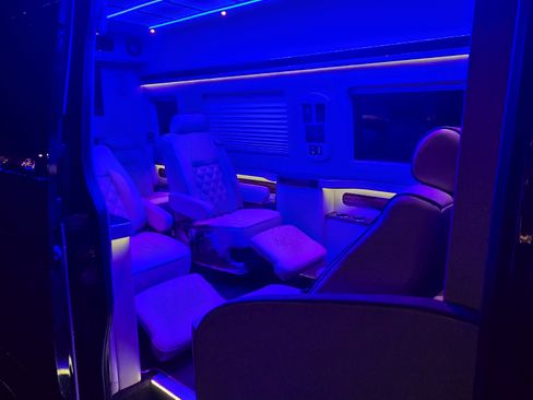 Used 2013 Mercedes-Benz Sprinter 2500 image 5