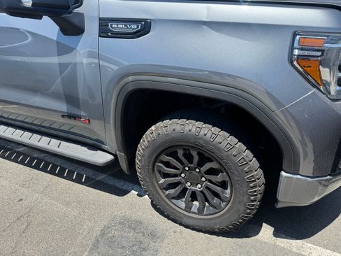 Used 2021 GMC Sierra 1500 AT4 w/ AT4 Premium Package AWD/4WD image 8