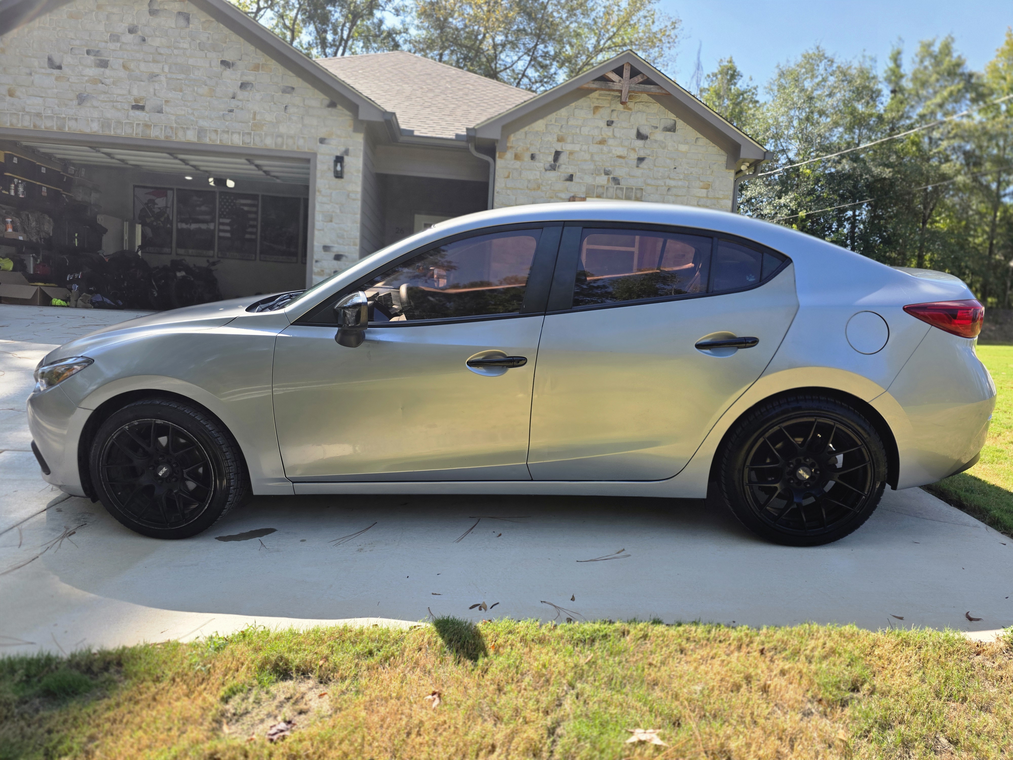Used 2014 MAZDA MAZDA3 i Sport FWD image 4
