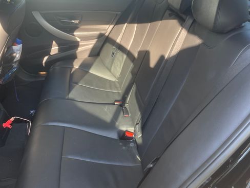Used 2014 BMW 320i xDrive Sedan AWD/4WD image 10