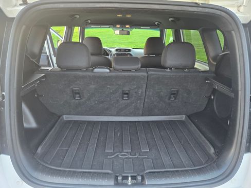 Used 2019 Kia Soul + w/ Audio Package image 12
