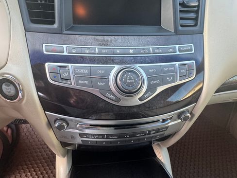 Used 2013 INFINITI JX35 AWD w/ Premium Pkg image 16