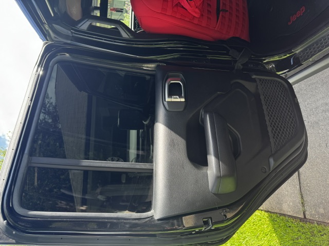 Used 2018 Jeep Wrangler Unlimited Rubicon AWD/4WD image 18