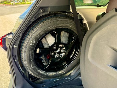 Used 2023 Toyota Sienna Platinum image 29