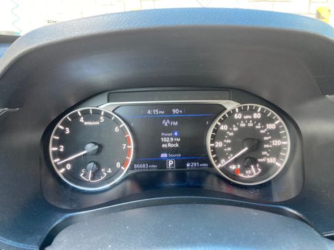 Used 2019 Nissan Altima 2.5 SV image 11