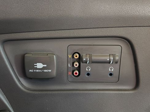 Used 2013 Honda Odyssey Touring Elite image 23